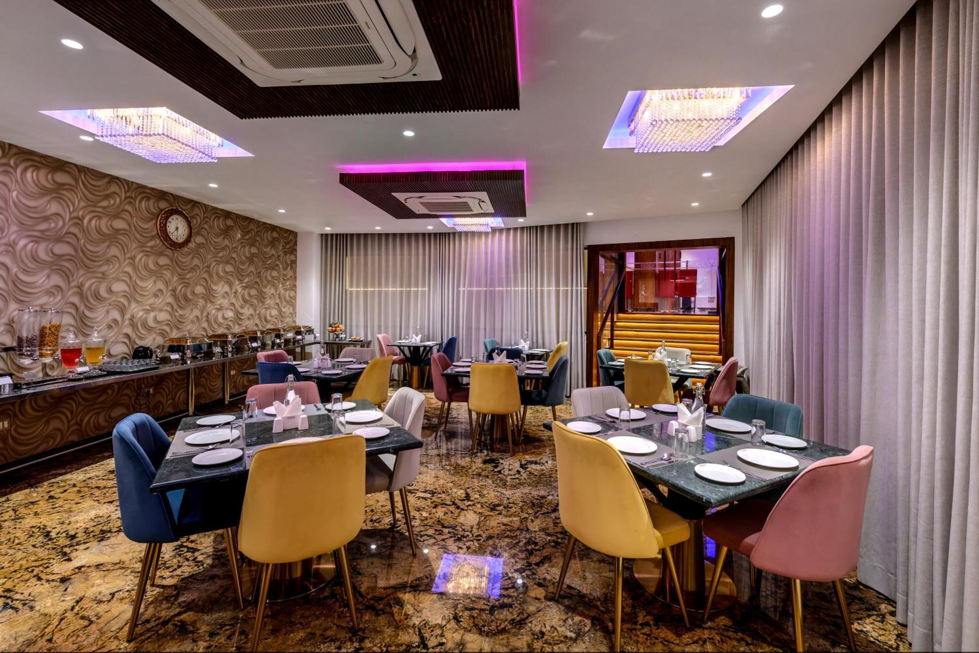 Sundex Hotel Thanjavur Eksteriør billede