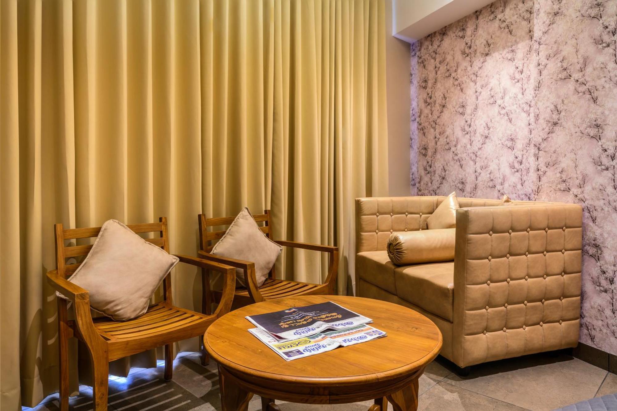 Sundex Hotel Thanjavur Eksteriør billede